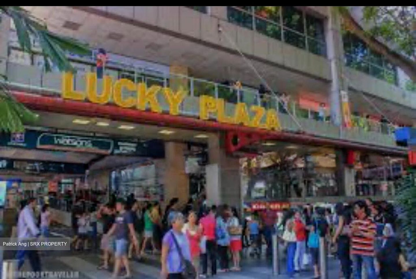 Lucky Plaza (D9), Shop House #578541321